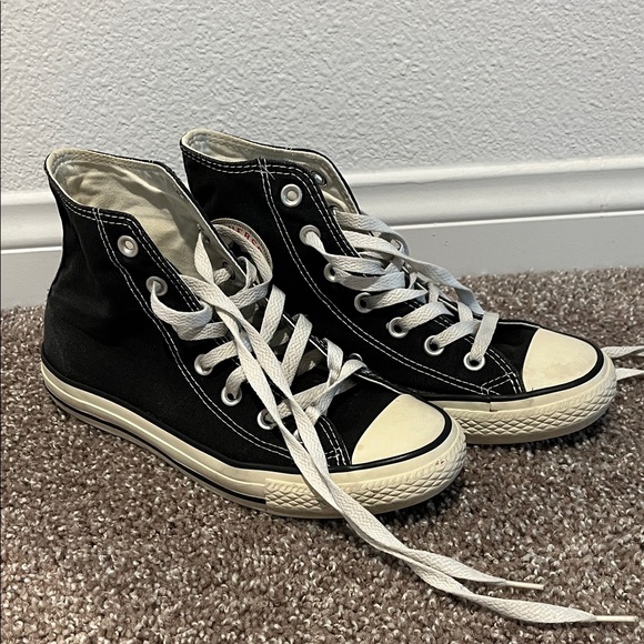 Converse Chuck Taylor All Star High Top - Picture 1 of 5